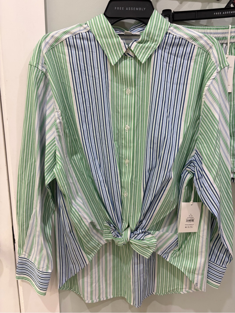NWT matching set cotton stripe button-front shirt & ruffle shorts Free Assembly - Picture 3 of 7